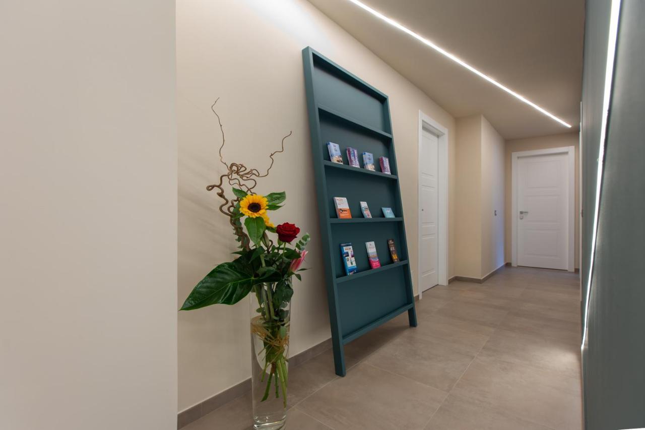 Arkadia Rooms & Apartments 칼리아리 외부 사진